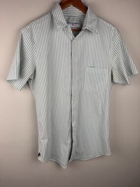 Mizzen+Main Short Sleeve Button-Down Shirt in White with Black Stripes